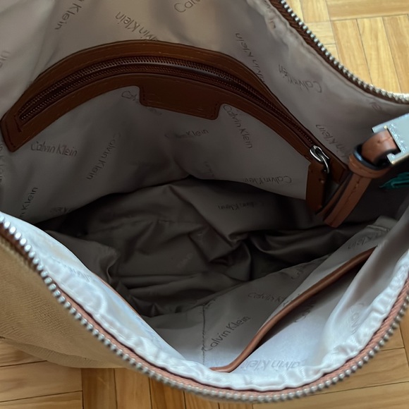Calvin Klein bag - Picture 6 of 8